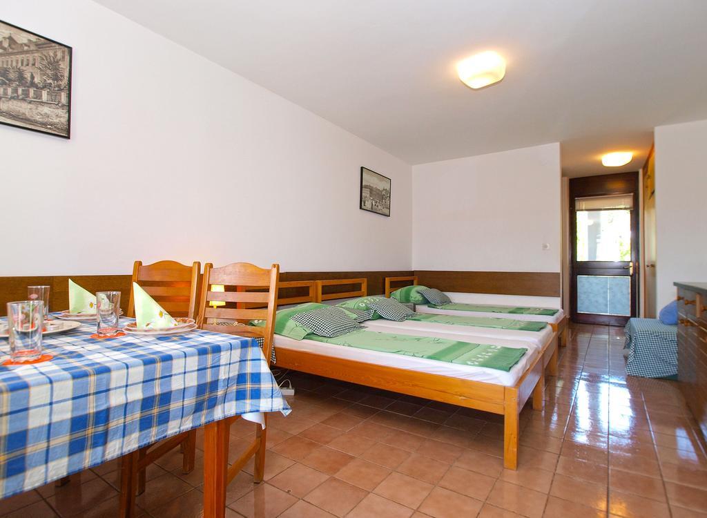 Apartment Stipe 1444 Marčana Kültér fotó