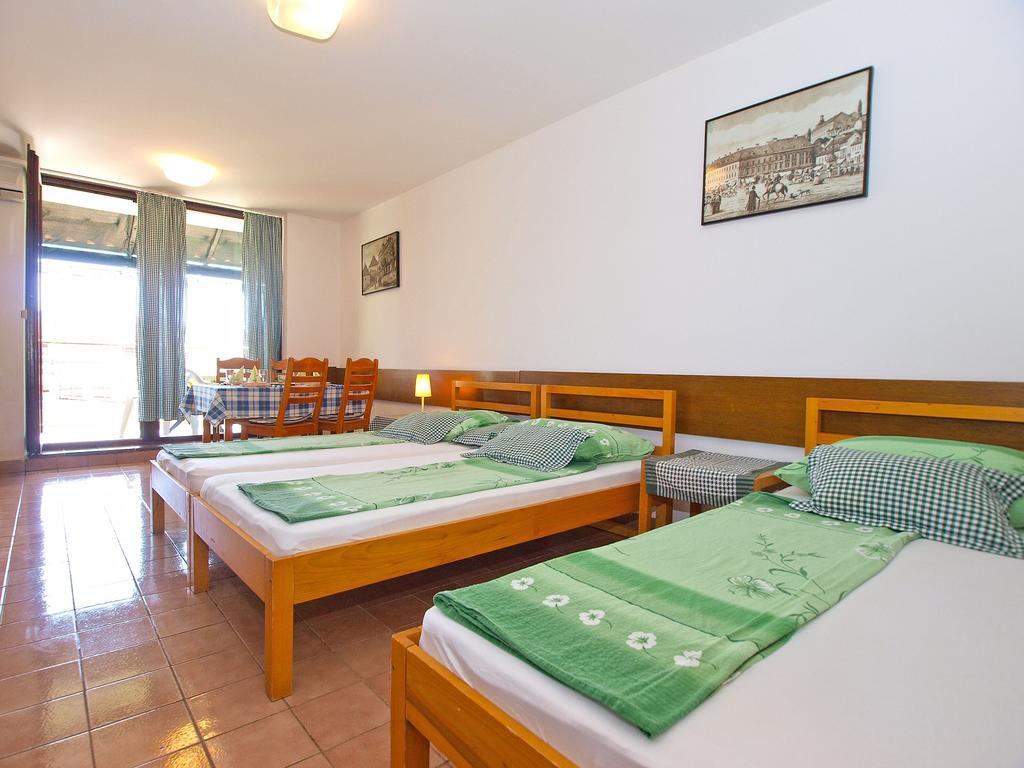 Apartment Stipe 1444 Marčana Kültér fotó